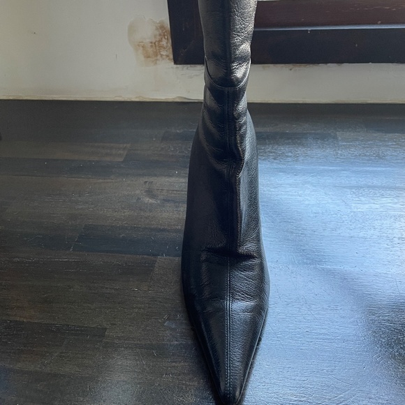 Gucci leather boots - Picture 2 of 11